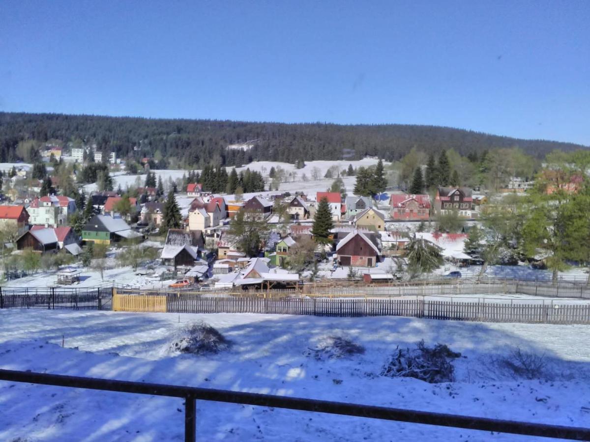 Apartman U Drahotu Pernink Esterno foto