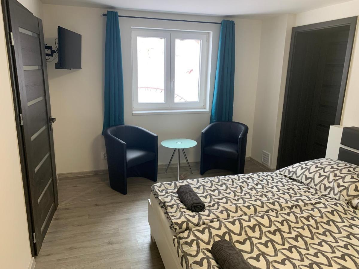 Apartman U Drahotu Pernink Esterno foto