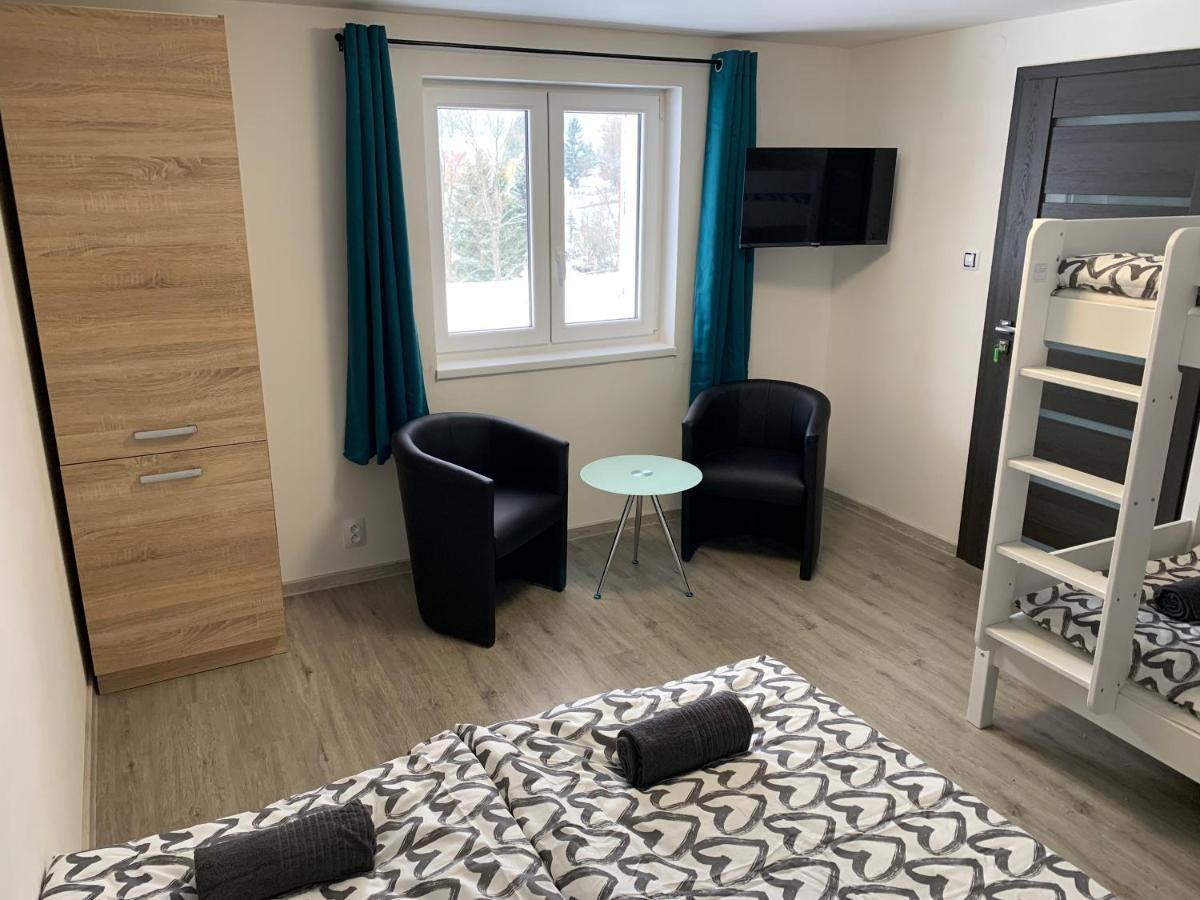 Apartman U Drahotu Pernink Esterno foto